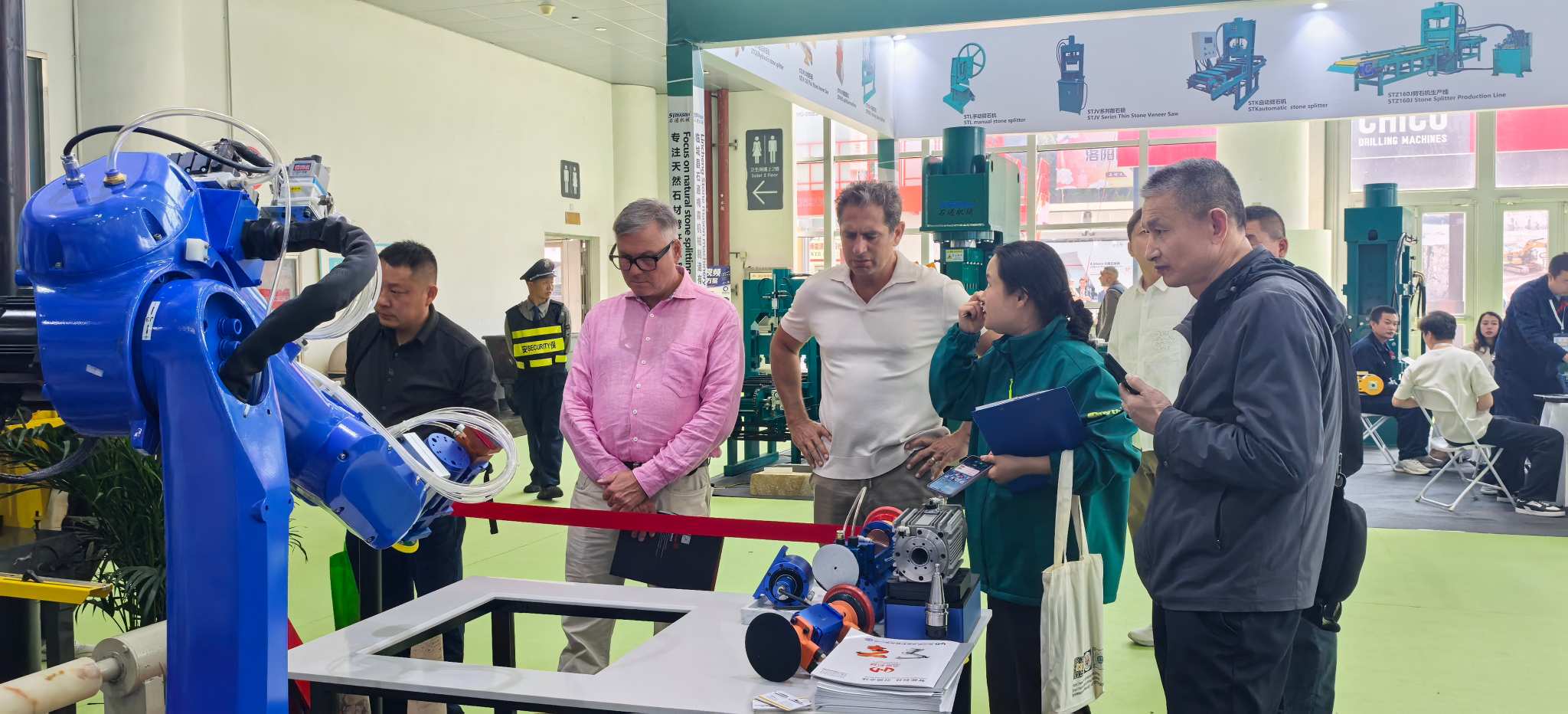 Sorotan Peralatan Mekanik Xiamen Anyth ing Xiamen International Stone Fair